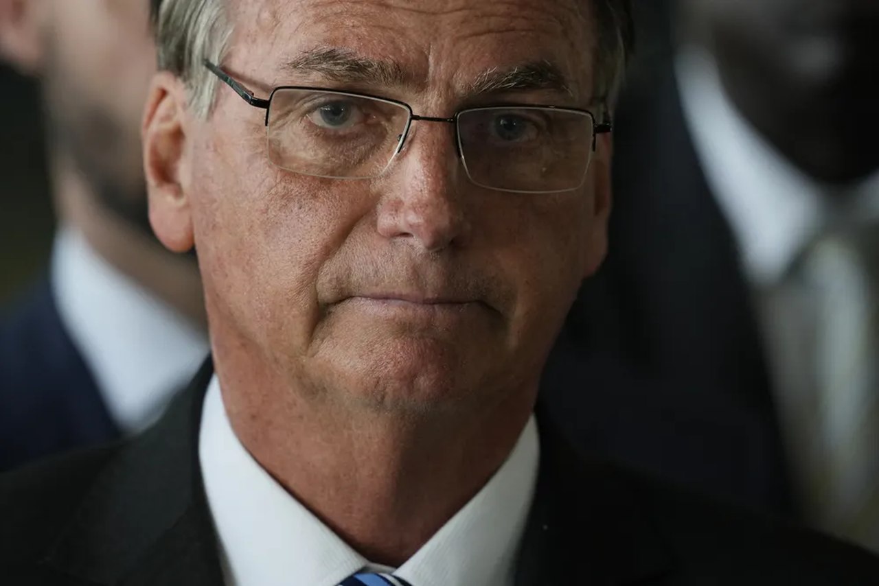 ap22305722407820_Easy-Resize.com