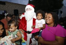 Transforma Petrolina leva Natal Solidário para centenas de crianças no Nova Vida I