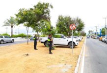 Prefeitura de Petrolina amplia fiscalização contra estacionamento irregular em canteiros centrais