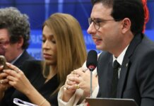 Relatório de PEC prevê fim da escala 6×1 60 dias após promulgação