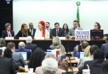 Fim da escala 6×1: relator propõe jornada de 40h semanais com transição de 14 meses; votação será nesta quarta