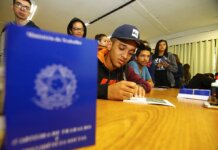 Governo veta integralmente projeto de incentivo ao primeiro emprego