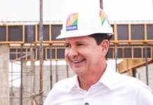 Prefeito Simão anuncia recapeamento de 16 ruas da Cohab Massangano