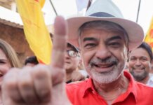 Com o Time de Lula, Humberto abre campanha em caminhadas que lotaram ruas do Cabo e do Recife