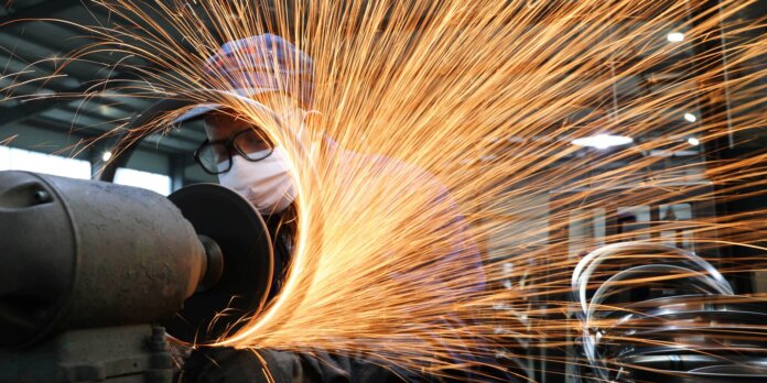usina_siderurgica_mascara_de_protecao_industria.jpg