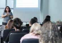 SES-PE e Ministério da Saúde promovem oficina para fortalecer cuidado a crianças com Síndrome Congênita do Zika Vírus SES-PE e Ministério da Saúde promovem oficina para fortalecer cuidado a crianças com Síndrome Congênita do Zika Vírus