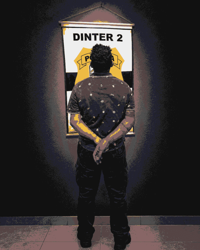 Detido diante do banner policial (1)