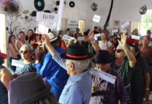 Baile dos Idosos transforma tarde em encontro de alegria, música e boas lembranças em Petrolina